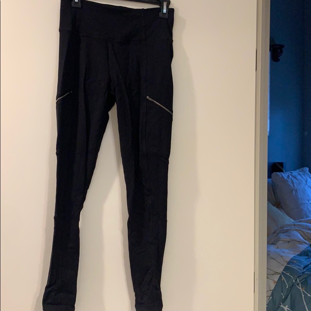 Althleta black utility leggings